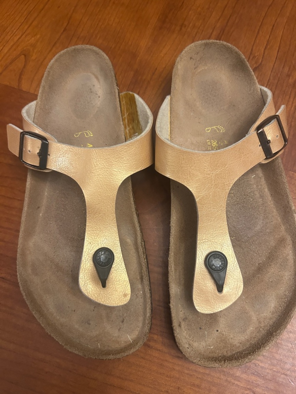 Women's Gold Gizeh Birkenstock Sandals size 41 10